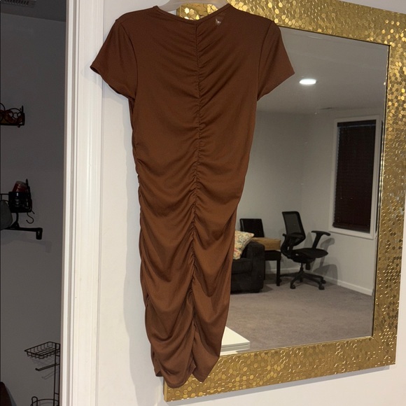 H&M Divided Chestnut Ribbed Tee - Picture 6 of 6